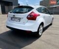 Білий Форд Фокус, об'ємом двигуна 2 л та пробігом 164 тис. км за 7499 $, фото 4 на Automoto.ua