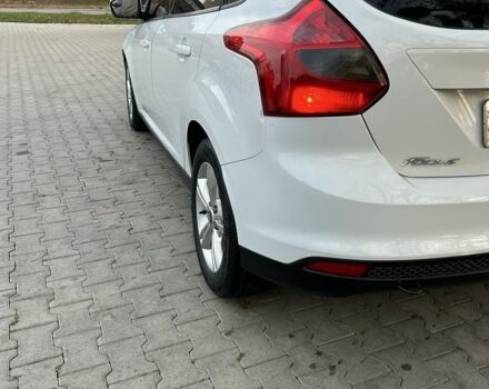 Белый Форд Фокус, объемом двигателя 2 л и пробегом 306 тыс. км за 6850 $, фото 4 на Automoto.ua