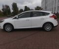 Форд Фокус 2014 в Каменское - Днепродзержинск на Automoto.ua Белый Форд Фокус, объемом двигателя 1 л и пробегом 142 тыс. км за 7800 $, фото 4 на Automoto.ua