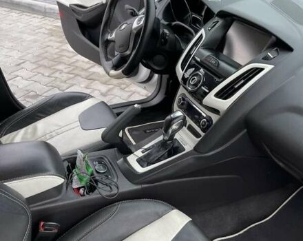 Форд Фокус 2014 в Золочев на Automoto.ua Белый Форд Фокус, объемом двигателя 2 л и пробегом 146 тыс. км за 8399 $, фото 11 на Automoto.ua