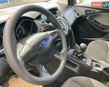 Форд Фокус 2014 в Одессе на Automoto.ua Белый Форд Фокус, объемом двигателя 1 л и пробегом 111 тыс. км за 4999 $, фото 15 на Automoto.ua