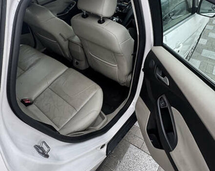 Білий Форд Фокус, об'ємом двигуна 0 л та пробігом 147 тис. км за 5600 $, фото 13 на Automoto.ua