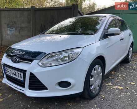 Форд Фокус 2014 в Одессе на Automoto.ua Белый Форд Фокус, объемом двигателя 1 л и пробегом 111 тыс. км за 4999 $, фото 7 на Automoto.ua