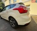 Білий Форд Фокус, об'ємом двигуна 2 л та пробігом 152 тис. км за 6500 $, фото 5 на Automoto.ua