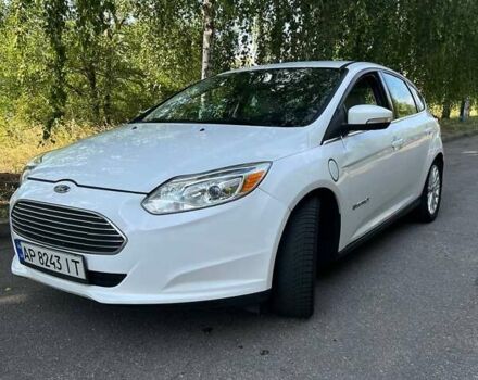 Белый Форд Фокус, объемом двигателя 0 л и пробегом 155 тыс. км за 6900 $, фото 3 на Automoto.ua