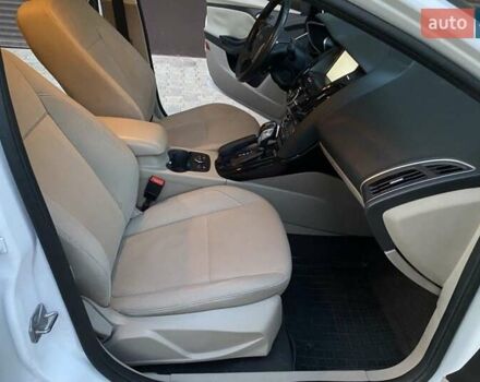 Белый Форд Фокус, объемом двигателя 0 л и пробегом 118 тыс. км за 7400 $, фото 16 на Automoto.ua