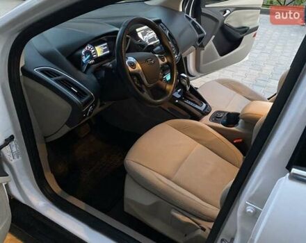 Белый Форд Фокус, объемом двигателя 0 л и пробегом 118 тыс. км за 7400 $, фото 9 на Automoto.ua