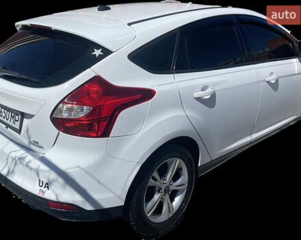 Форд Фокус 2014 в Хмельницком на Automoto.ua Белый Форд Фокус, объемом двигателя 2 л и пробегом 206 тыс. км за 7999 $, фото 4 на Automoto.ua