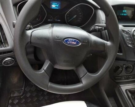 Білий Форд Фокус, об'ємом двигуна 1 л та пробігом 70 тис. км за 9500 $, фото 6 на Automoto.ua