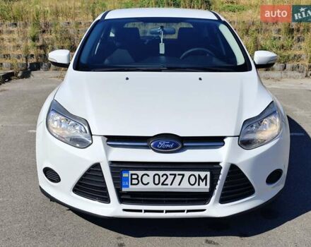 Белый Форд Фокус, объемом двигателя 2 л и пробегом 163 тыс. км за 7999 $, фото 1 на Automoto.ua