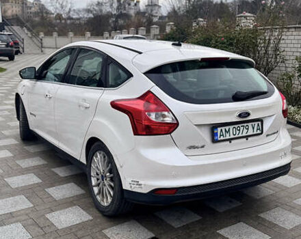 Білий Форд Фокус, об'ємом двигуна 0 л та пробігом 147 тис. км за 5600 $, фото 2 на Automoto.ua