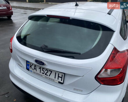 Белый Форд Фокус, объемом двигателя 1 л и пробегом 115 тыс. км за 8000 $, фото 3 на Automoto.ua