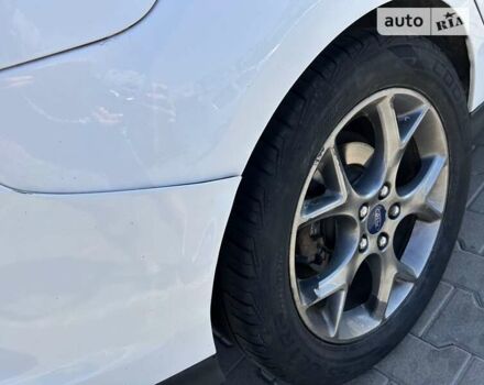 Белый Форд Фокус, объемом двигателя 2 л и пробегом 161 тыс. км за 8900 $, фото 5 на Automoto.ua