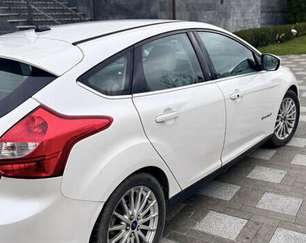 Білий Форд Фокус, об'ємом двигуна 0 л та пробігом 147 тис. км за 5600 $, фото 7 на Automoto.ua