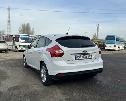 Белый Форд Фокус, объемом двигателя 2 л и пробегом 115 тыс. км за 7499 $, фото 1 на Automoto.ua