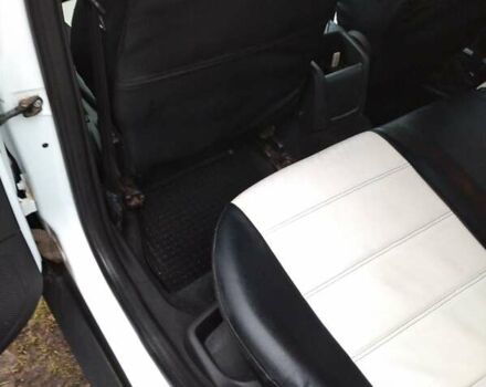 Білий Форд Фокус, об'ємом двигуна 1 л та пробігом 70 тис. км за 9500 $, фото 1 на Automoto.ua