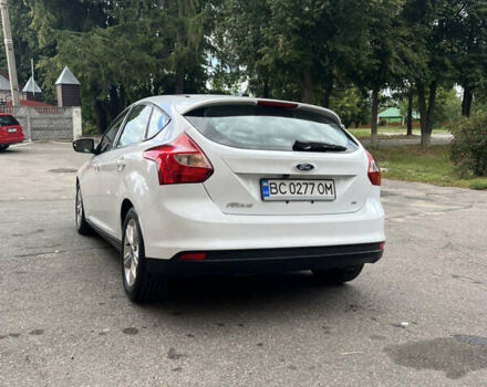 Білий Форд Фокус, об'ємом двигуна 2 л та пробігом 163 тис. км за 7300 $, фото 4 на Automoto.ua