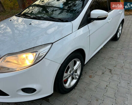 Белый Форд Фокус, объемом двигателя 2 л и пробегом 307 тыс. км за 6800 $, фото 6 на Automoto.ua