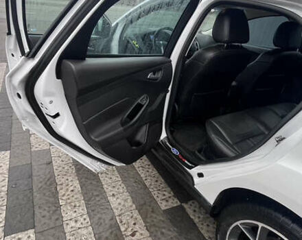 Белый Форд Фокус, объемом двигателя 2 л и пробегом 212 тыс. км за 8000 $, фото 15 на Automoto.ua