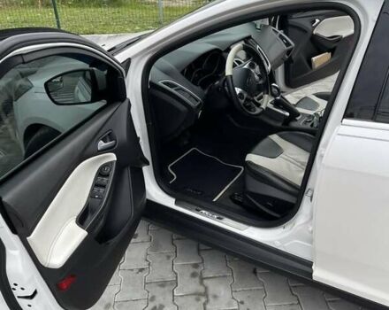 Форд Фокус 2014 в Золочев на Automoto.ua Белый Форд Фокус, объемом двигателя 2 л и пробегом 146 тыс. км за 8399 $, фото 8 на Automoto.ua