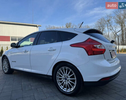 Білий Форд Фокус, об'ємом двигуна 0 л та пробігом 163 тис. км за 5500 $, фото 3 на Automoto.ua