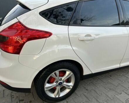 Белый Форд Фокус, объемом двигателя 2 л и пробегом 306 тыс. км за 6850 $, фото 9 на Automoto.ua