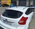 Белый Форд Фокус, объемом двигателя 1.6 л и пробегом 220 тыс. км за 8000 $, фото 2 на Automoto.ua