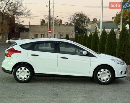 Форд Фокус 2014 в Одессе на Automoto.ua Белый Форд Фокус, объемом двигателя 1 л и пробегом 111 тыс. км за 5400 $, фото 6 на Automoto.ua
