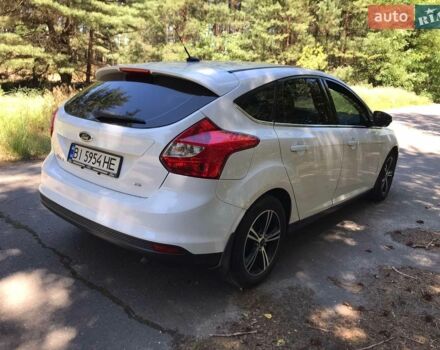 Белый Форд Фокус, объемом двигателя 2 л и пробегом 129 тыс. км за 8700 $, фото 4 на Automoto.ua