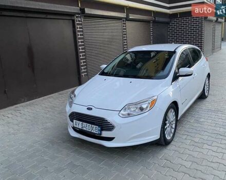 Белый Форд Фокус, объемом двигателя 0 л и пробегом 118 тыс. км за 7400 $, фото 24 на Automoto.ua