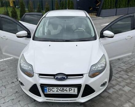 Форд Фокус 2014 в Золочев на Automoto.ua Белый Форд Фокус, объемом двигателя 2 л и пробегом 146 тыс. км за 8399 $, фото 1 на Automoto.ua