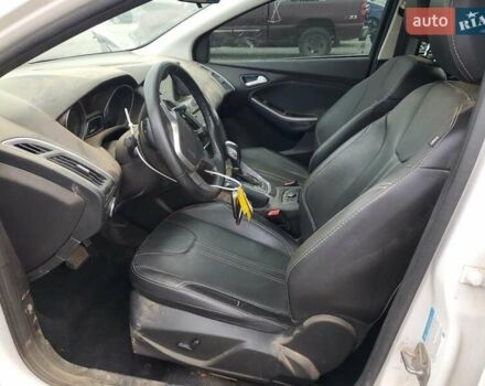 Білий Форд Фокус, об'ємом двигуна 2 л та пробігом 60 тис. км за 500 $, фото 6 на Automoto.ua