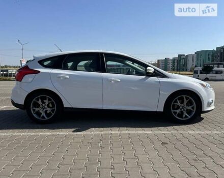 Белый Форд Фокус, объемом двигателя 2 л и пробегом 161 тыс. км за 8900 $, фото 2 на Automoto.ua