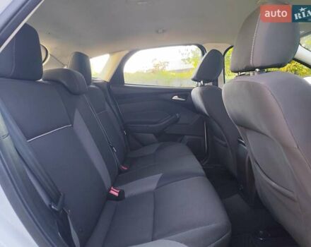 Белый Форд Фокус, объемом двигателя 2 л и пробегом 163 тыс. км за 7999 $, фото 16 на Automoto.ua