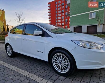 Білий Форд Фокус, об'ємом двигуна 0 л та пробігом 65 тис. км за 5999 $, фото 16 на Automoto.ua