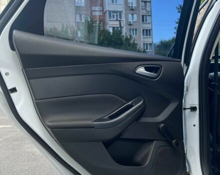 Белый Форд Фокус, объемом двигателя 1 л и пробегом 163 тыс. км за 6800 $, фото 12 на Automoto.ua