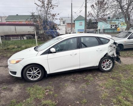 Белый Форд Фокус, объемом двигателя 2 л и пробегом 160 тыс. км за 3200 $, фото 3 на Automoto.ua