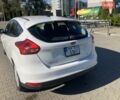 Білий Форд Фокус, об'ємом двигуна 2 л та пробігом 173 тис. км за 7500 $, фото 2 на Automoto.ua