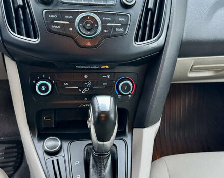 Белый Форд Фокус, объемом двигателя 2 л и пробегом 78 тыс. км за 9250 $, фото 12 на Automoto.ua