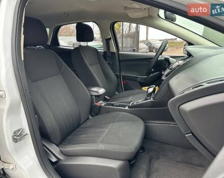 Белый Форд Фокус, объемом двигателя 2 л и пробегом 253 тыс. км за 6990 $, фото 11 на Automoto.ua