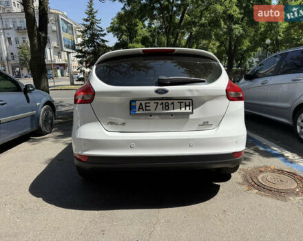 Белый Форд Фокус, объемом двигателя 2 л и пробегом 98 тыс. км за 10500 $, фото 4 на Automoto.ua