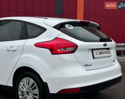 Белый Форд Фокус, объемом двигателя 1 л и пробегом 122 тыс. км за 9290 $, фото 5 на Automoto.ua