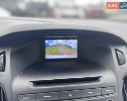 Белый Форд Фокус, объемом двигателя 2 л и пробегом 160 тыс. км за 3200 $, фото 14 на Automoto.ua