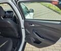 Белый Форд Фокус, объемом двигателя 1 л и пробегом 96 тыс. км за 7500 $, фото 18 на Automoto.ua