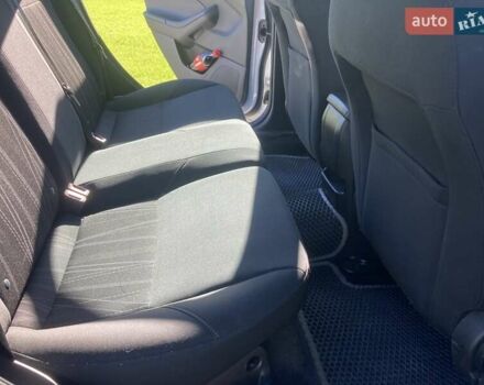 Белый Форд Фокус, объемом двигателя 2 л и пробегом 173 тыс. км за 8400 $, фото 7 на Automoto.ua