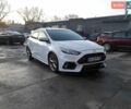 Білий Форд Фокус, об'ємом двигуна 2 л та пробігом 174 тис. км за 10000 $, фото 1 на Automoto.ua