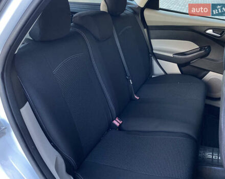 Білий Форд Фокус, об'ємом двигуна 2 л та пробігом 163 тис. км за 8550 $, фото 25 на Automoto.ua