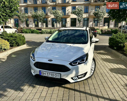 Белый Форд Фокус, объемом двигателя 2 л и пробегом 112 тыс. км за 12100 $, фото 2 на Automoto.ua