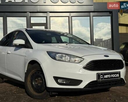 Белый Форд Фокус, объемом двигателя 1 л и пробегом 150 тыс. км за 8290 $, фото 1 на Automoto.ua
