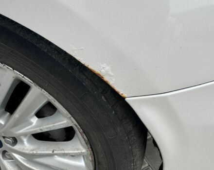 Белый Форд Фокус, объемом двигателя 2 л и пробегом 141 тыс. км за 7500 $, фото 4 на Automoto.ua